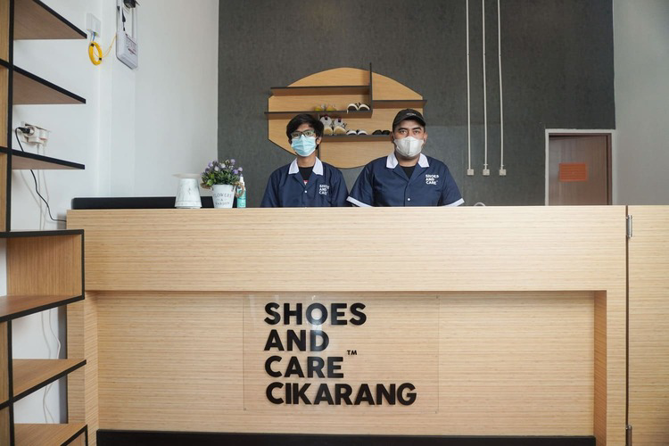 Opening Shoes and Care Cikarang