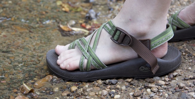 5 Rekomendasi Sandal Outdoor