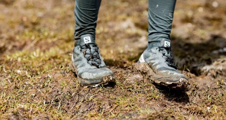 Apa Perbedaan Sepatu Trekking dan Sepatu Trail Run?
