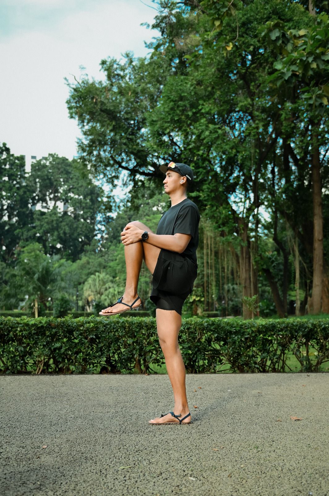 The Sandal Runner: Kisah drg. Paskal Rinaldi Menemukan Ritme di Dua Dunia